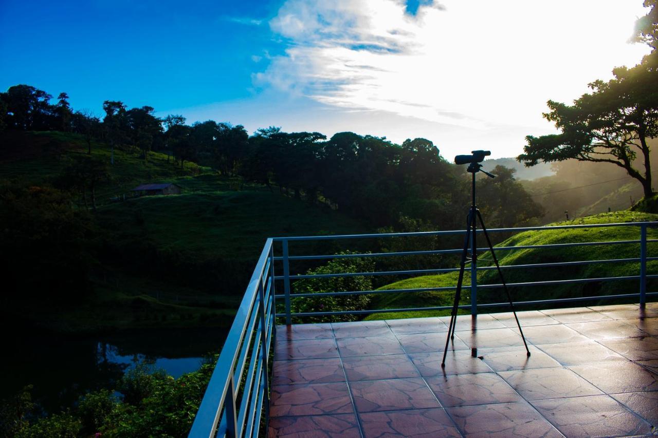 Burbi Lake Lodge Monteverde Exterior photo