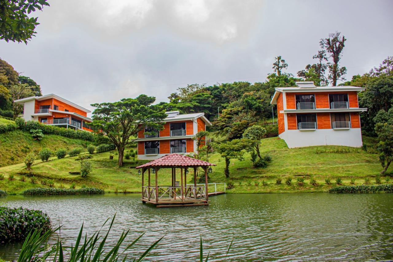 Burbi Lake Lodge Monteverde Exterior photo
