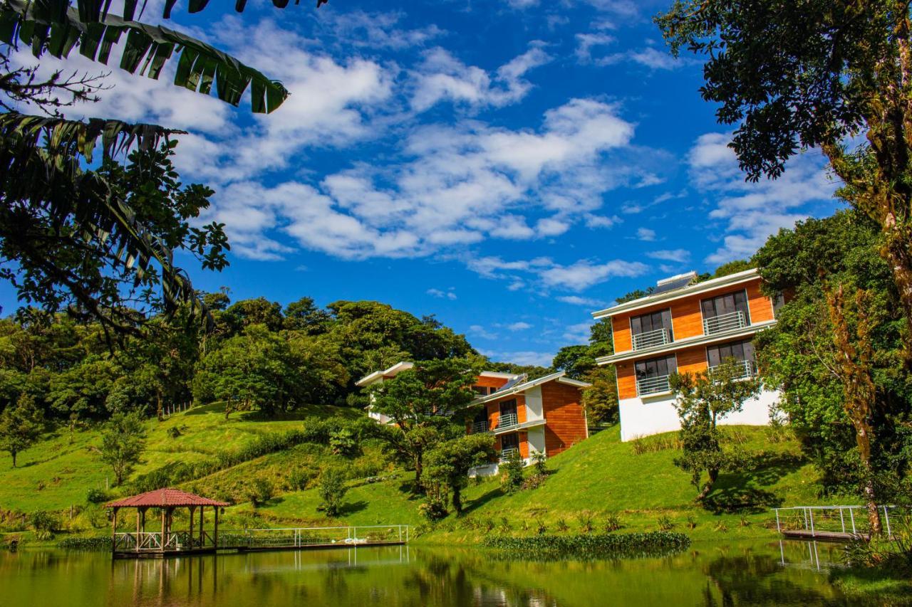 Burbi Lake Lodge Monteverde Exterior photo