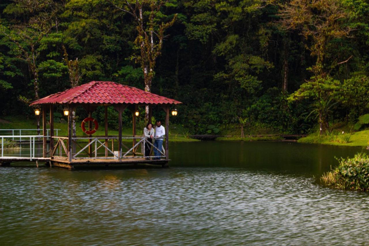 Burbi Lake Lodge Monteverde Exterior photo