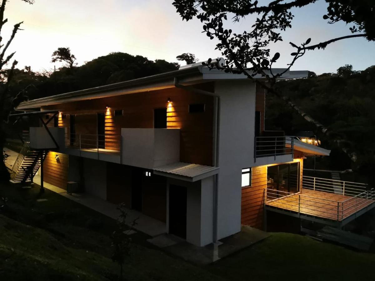 Burbi Lake Lodge Monteverde Exterior photo